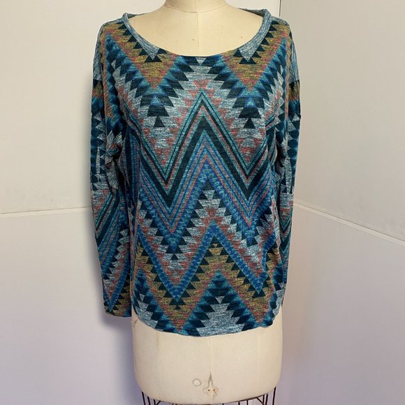 Enti Glamour Aztec Pattern Long Sleeve Dolman Top - Made in USA - Picture 2 of 4